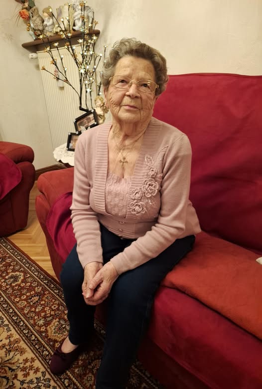 Mme Cronimus Mme Cronimus